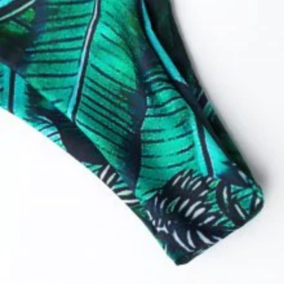 Leaf Print Thong Bikini Set - Picture 5 of 7